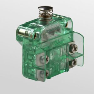 Interruptor de acción rápida S804 con pulsador y conexiones en el lateral